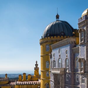 Sintra & Pena Palace Adventure – 2-Day Experience